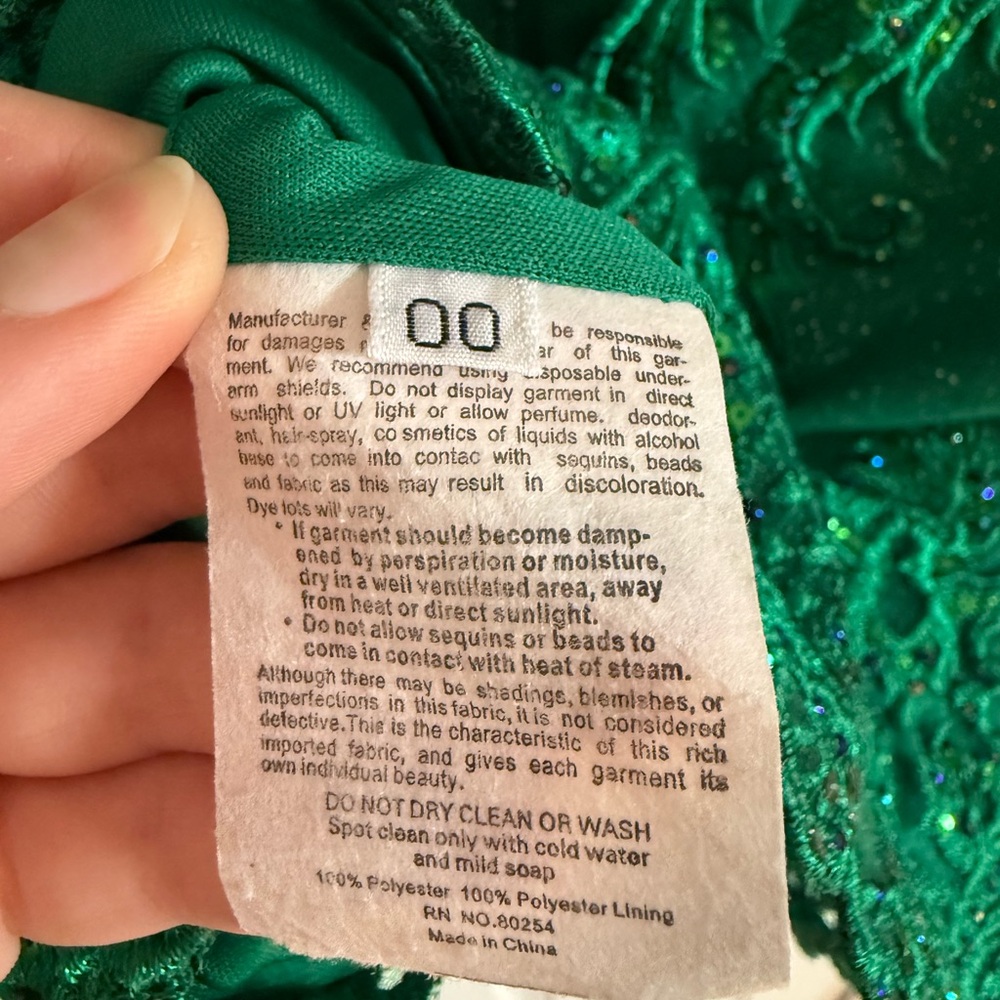 Alyce Paris Vibrant Green Lace Dress - Picture 7 of 8